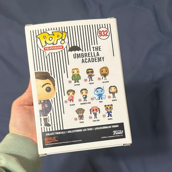 Funko Pop! Number Five with Coffee Cup - Picture 3 of 4